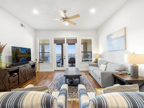 unit-43-101 W Bank, Horseshoe Bay, TX, 78657-6193 | Card Image