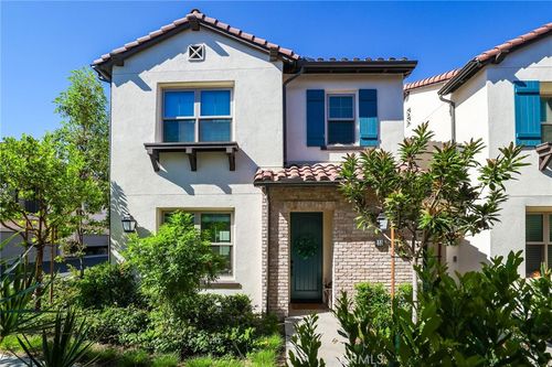 152 Newburry, Irvine, CA, 92618-3542 | Card Image