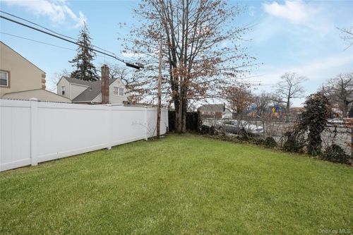 120-31 Francis Lewis Blvd, Cambria Heights, NY, 11411-2027 | Card Image