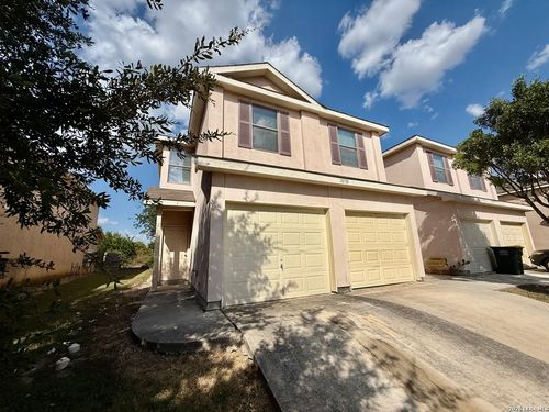 1-10718 Mathom Lndg, Universal City, TX, 78148 | Card Image