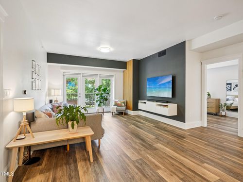 apt-213-222 Glenwood Ave, Raleigh, NC, 27603-1480 | Card Image