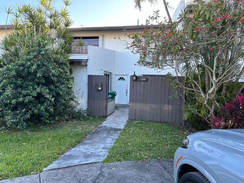 11208 Sw 67th Ter, Miami, FL, 33173 | Card Image