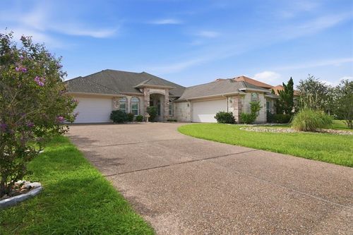 7614 Loire Blvd, Corpus Christi, TX, 78414-6253 | Card Image