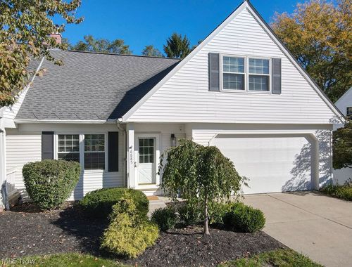 6885 Chaffee Ct, Brecksville, OH, 44141-2473 | Card Image