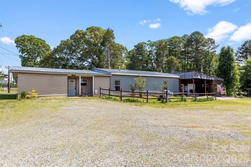 2246 N Aspen Street, Lincolnton, NC, 28092 | Card Image