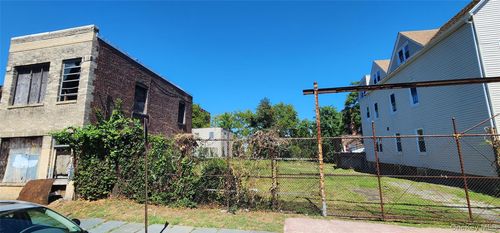 127 Downing St, Yonkers, NY, 10705-1108 | Card Image