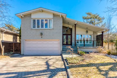 5 Foursome Cres, North York, ON, M2P1W1 | Card Image