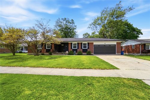 301 Arlington Rd, Brookville, OH, 45309-1322 | Card Image