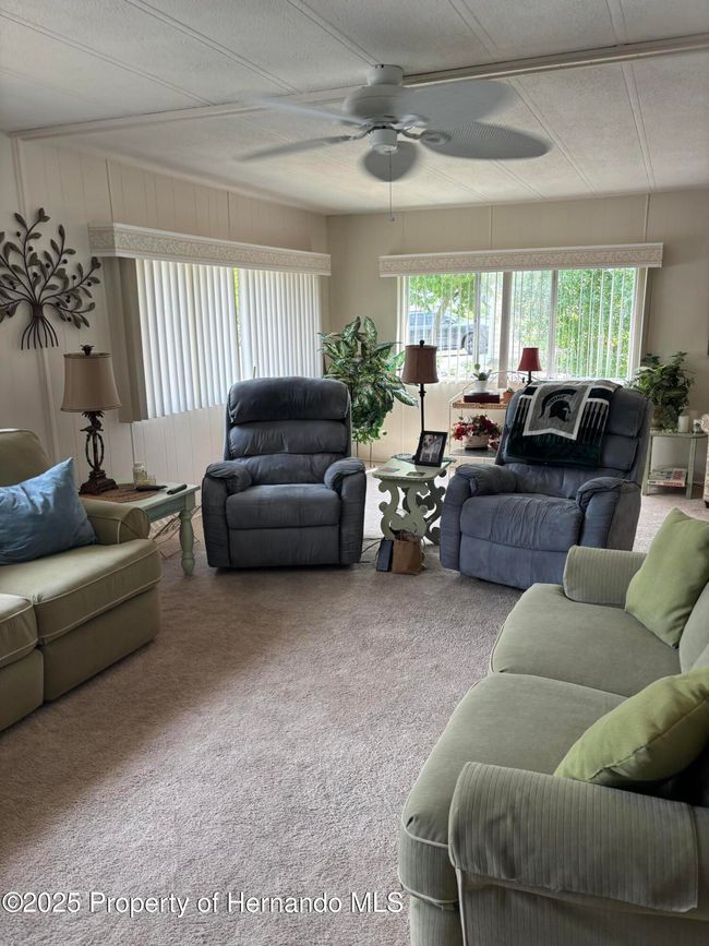 14334 Midfield St, House other with 3 bedrooms, 2 bathrooms and null parking in BROOKSVILLE FL | Image 15