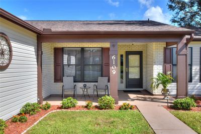 6109 Sanderling Drive, House other with 2 bedrooms, 2 bathrooms and null parking in Lakeland FL | Image 3