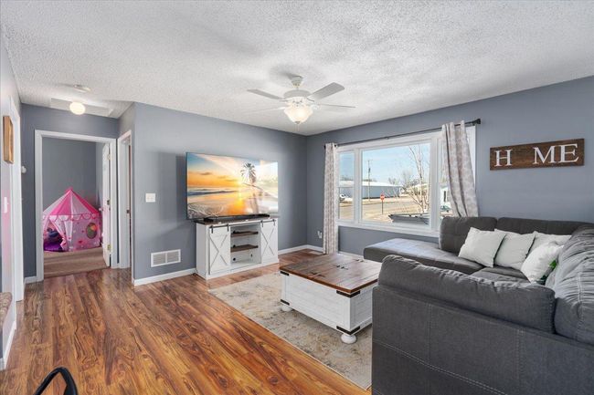 08-Living Room.jpg | Image 9