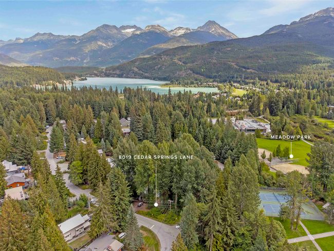 8109 Cedar Springs Road, House other with 2 bedrooms, 1 bathrooms and 4 parking in Whistler BC | Image 3