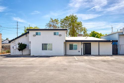1432 Page Court, Modesto, CA, 95354 | Card Image