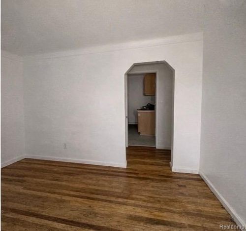 12419 Greiner St, Detroit, MI, 48205-2622 | Card Image