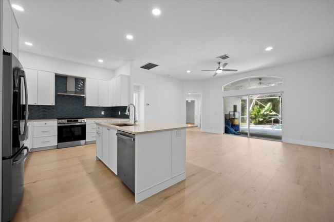 204 Clocktower Dr, House other with 4 bedrooms, 2 bathrooms and null parking in Jupiter FL | Image 4