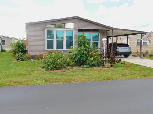 f-30-527 Tropical Isles Cir, Fort Pierce, FL, 34982-7920 | Card Image