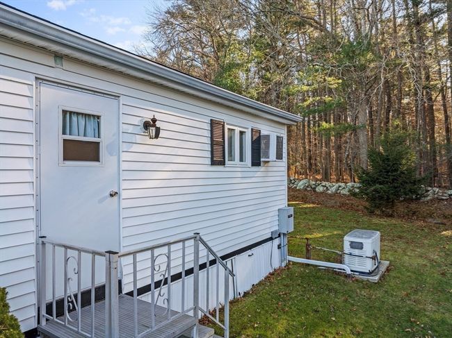 27 Clems Way, House other with 2 bedrooms, 1 bathrooms and 4 parking in Acushnet MA | Image 15