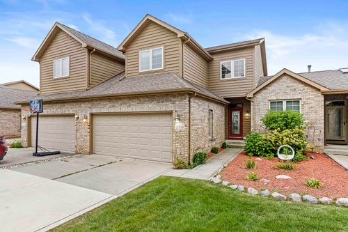10554 Ontario Dr, Crown Point, IN, 46307 | Card Image