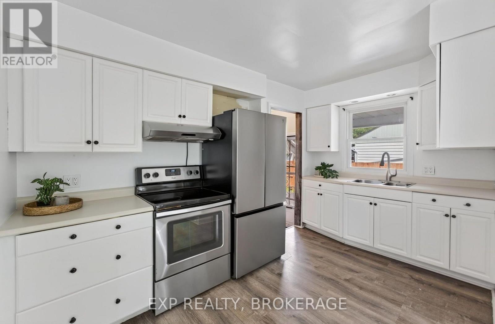 Residential in Gananoque 4