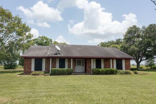 270 Bode St, El Campo, TX, 77437-9694 | Card Image