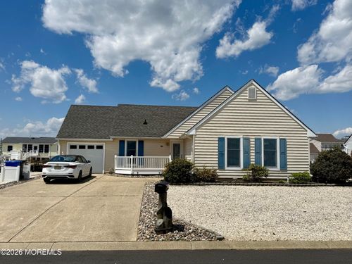 124 Matilda Dr, Manahawkin, NJ, 08050-3635 | Card Image