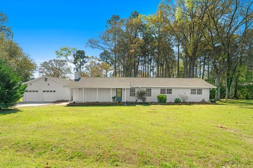 177 Lakeshore Cir Ne, Milledgeville, GA, 31061-9055 | Card Image