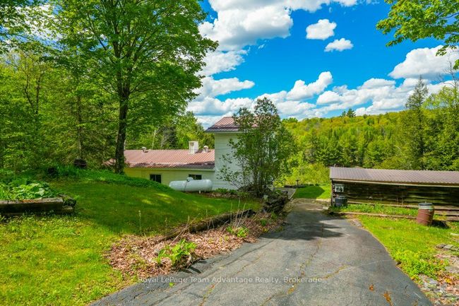 15 Labrash Lake Rd, House other with 2 bedrooms, 1 bathrooms and 4 parking in Dunchurch ON | Image 9