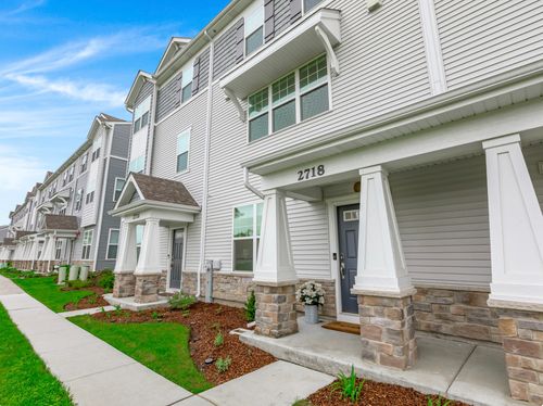 2718 Lily Ln, Rolling Meadows, IL, 60008-1225 | Card Image