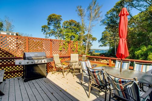 35-35 Ocean View Ave, Cotuit, MA, 02635-3326 | Card Image