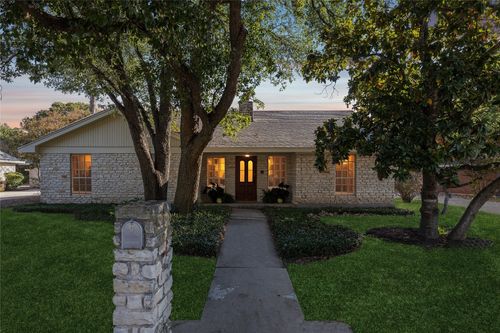 7005 Bent Oak Cir, Austin, TX, 78749-2301 | Card Image