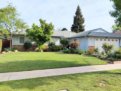 976 E Minarets Avenue, Fresno, CA, 93720 | Card Image