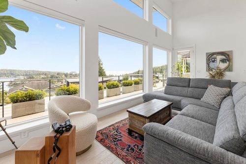 502 Spyglass Pl, Gibsons, BC, V0N1V9 | Card Image