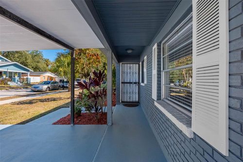 1740 W Walnut St, TAMPA, FL, 33607-3012 | Card Image