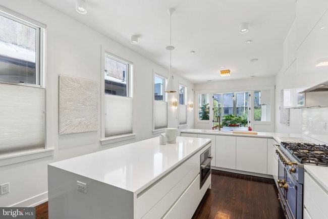 767 S 12 Th St, Townhouse with 5 bedrooms, 4 bathrooms and null parking in PHILADELPHIA PA | Image 6