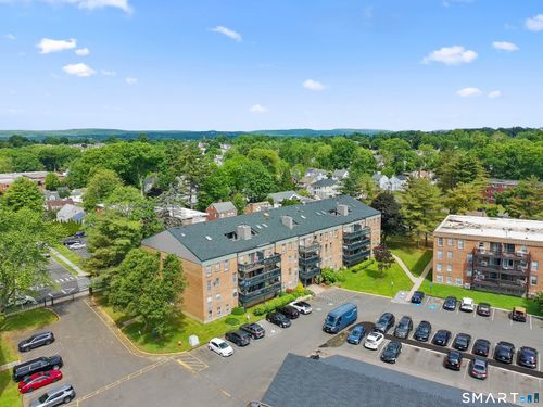 c5-136 Kane St, West Hartford, CT, 06119-2121 | Card Image