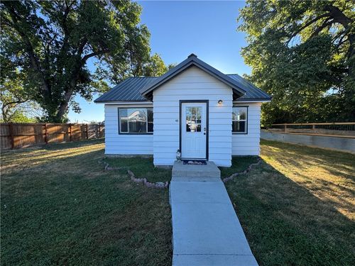 211 4th St, Custer, MT, 59024-7710 | Card Image