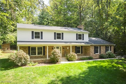 255 Harmony Hills Dr, Akron, OH, 44321-1110 | Card Image