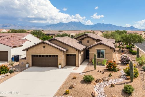2428 E Canyon Crossing Drive, Green Valley, AZ, 85614 | Card Image