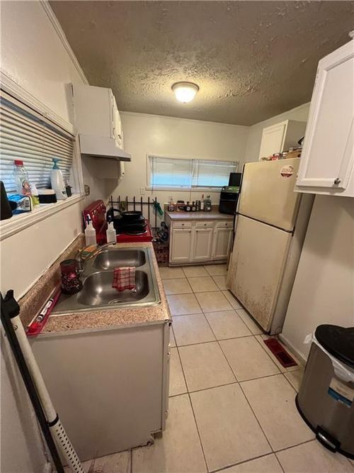 1750 Beechwood Blvd Sw, Atlanta, GA, 30311-4018 | Card Image