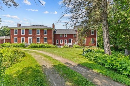 33 Sterling Valley Rd, Morristown, VT, 05661-9203 | Card Image