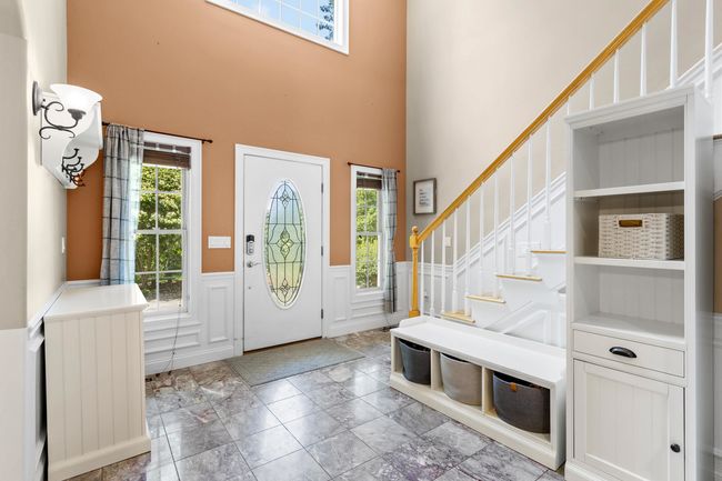 first floor entry way | Image 16