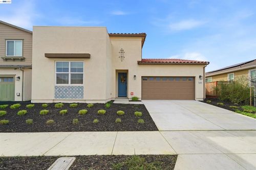 5444 Gray Pine Way, Antioch, CA, 94531-7215 | Card Image