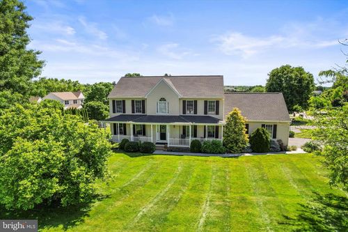 341 Cassidy Way, SHREWSBURY, PA, 17361-1119 | Card Image