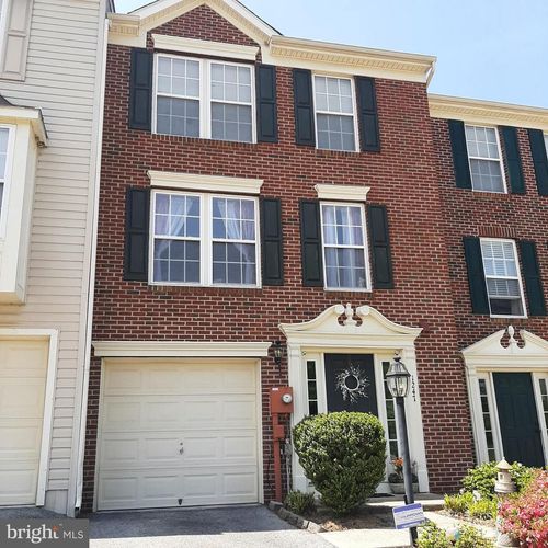 1247 Mare St, RANSON, WV, 25438-5723 | Card Image