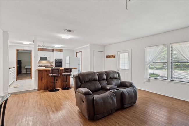 226 Hillcrest St, House other with 3 bedrooms, 2 bathrooms and null parking in Sanger TX | Image 7