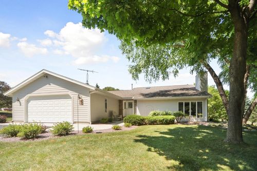 W5502 Evergreen Road, Sugar Creek, WI, 53121 | Card Image