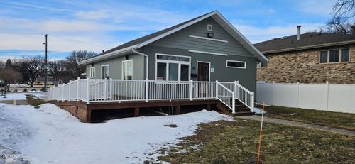 216 14th Street N, Bismarck, ND, 58504 | Card Image