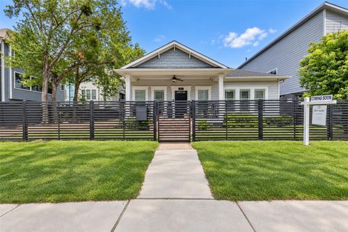 827 W 19th Street, Houston, TX, 77008 | Card Image