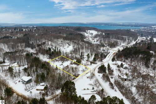 00 East St, Benzonia, MI, 49616 | Card Image