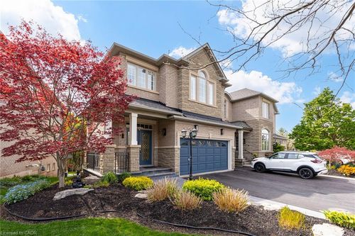 2328 Woodfield Rd, Oakville, ON, L6H6Y6 | Card Image